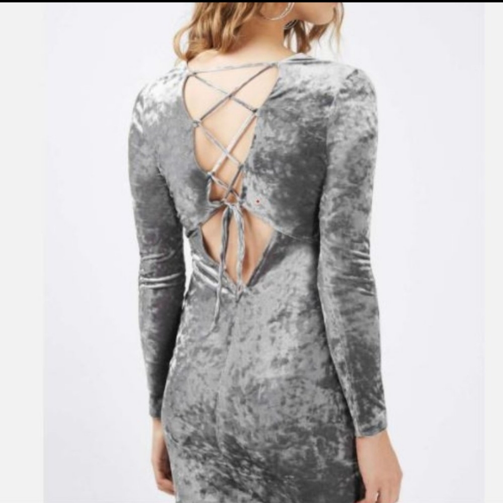 ✨5/$25✨ Topshop grey velvet lace up back dress